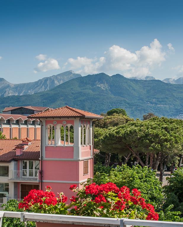Hotel Scandinavia Marina di Massa Kültér fotó